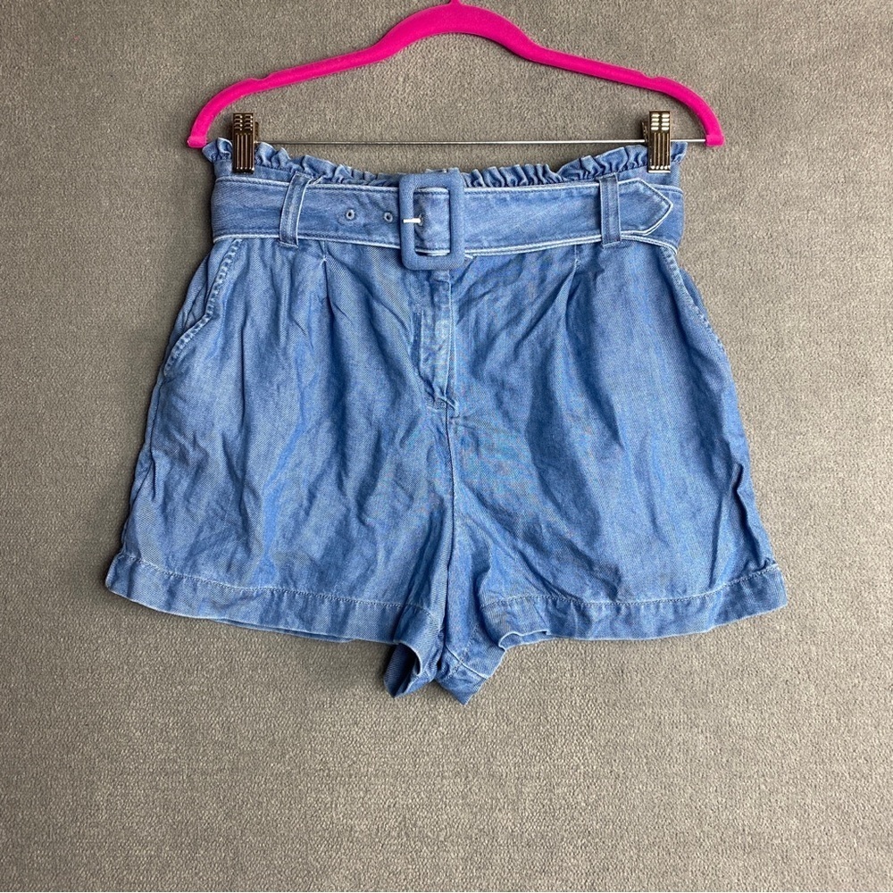 Vineyard vines chambray belted shorts size 6